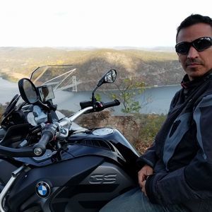 Meet your Posher, Karlo